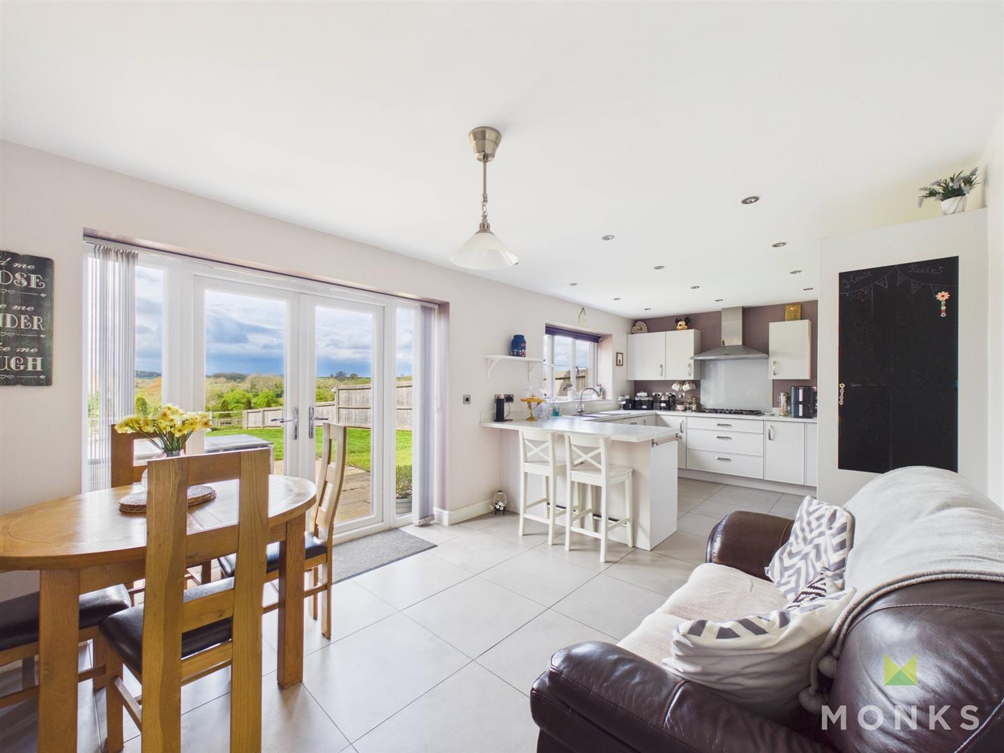 62 Prescott Court, Shrewsbury, SY4 2BF For Sale